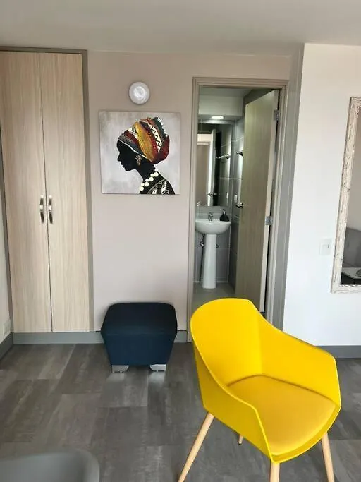 Beautiful Renovated Apart 23Rd Floor - View Medellin Apartment