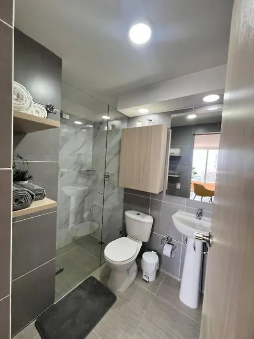 Beautiful Renovated Apart 23Rd Floor - View Medellin Apartment