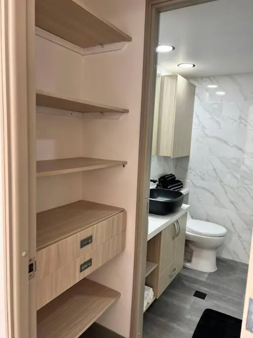Beautiful Renovated Apart 23Rd Floor - View Medellin Apartment