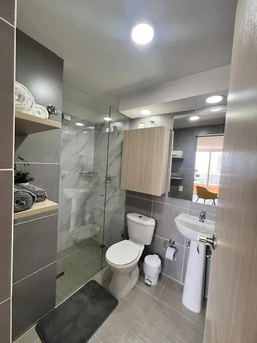 Beautiful Renovated Apart 23Rd Floor - View Medellin Colombia